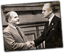 GFX_report_event_molotov_ribentrop_handshake